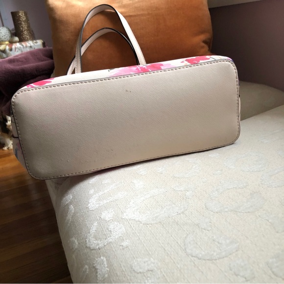 Guess cream floral tote - Picture 3 of 7